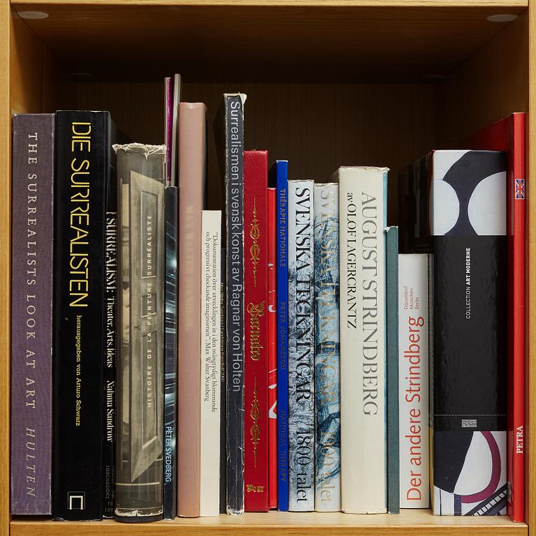 Björn Springfeldt's art library.