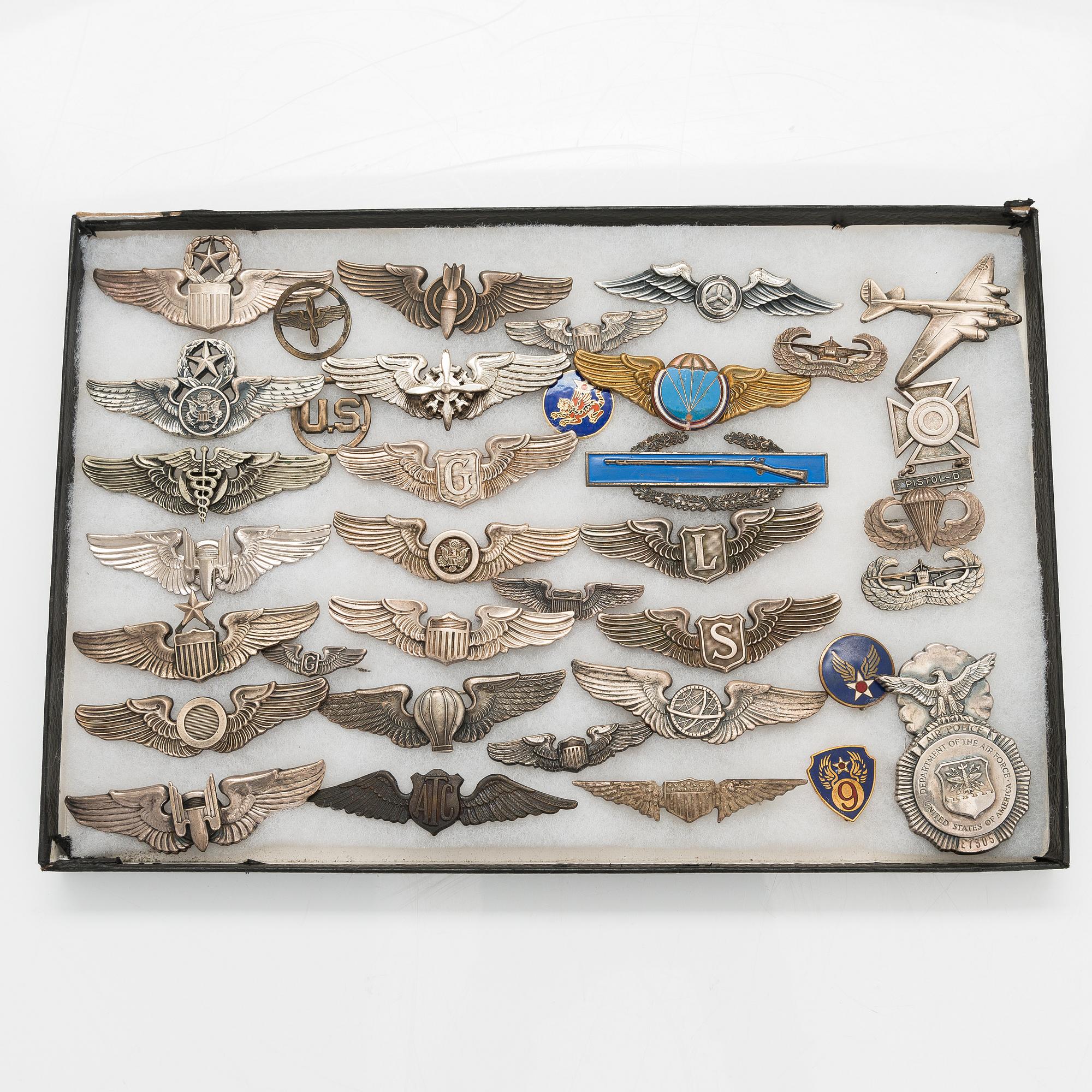 Badges, 40 pieces, mainly American Air force, second half of the 20th century.