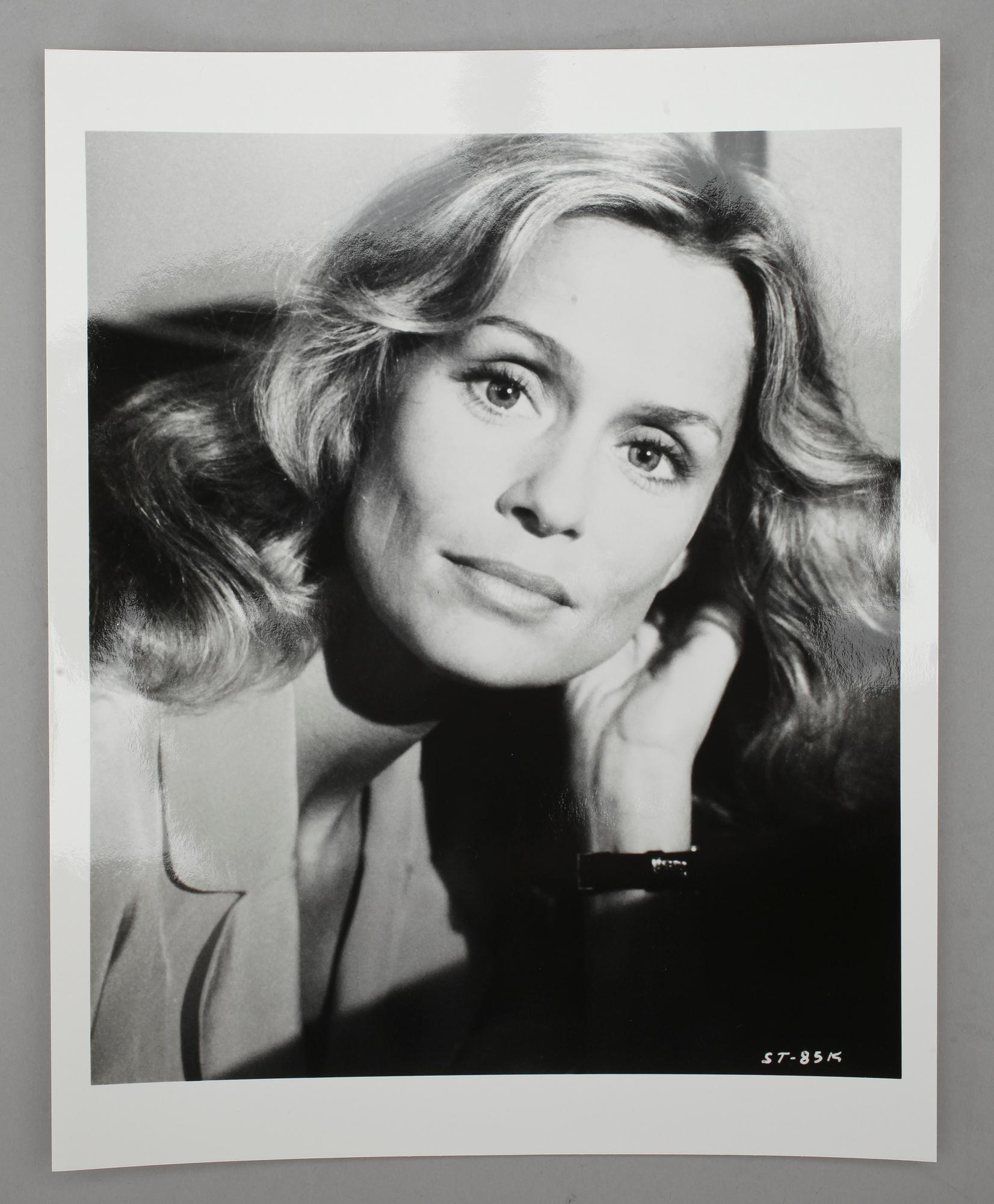 FILMMEMORABILIA, promotionfotografier, ca 100 st, från nio filmer, bl a "Women on the Edge of a Nervous Breakdown".