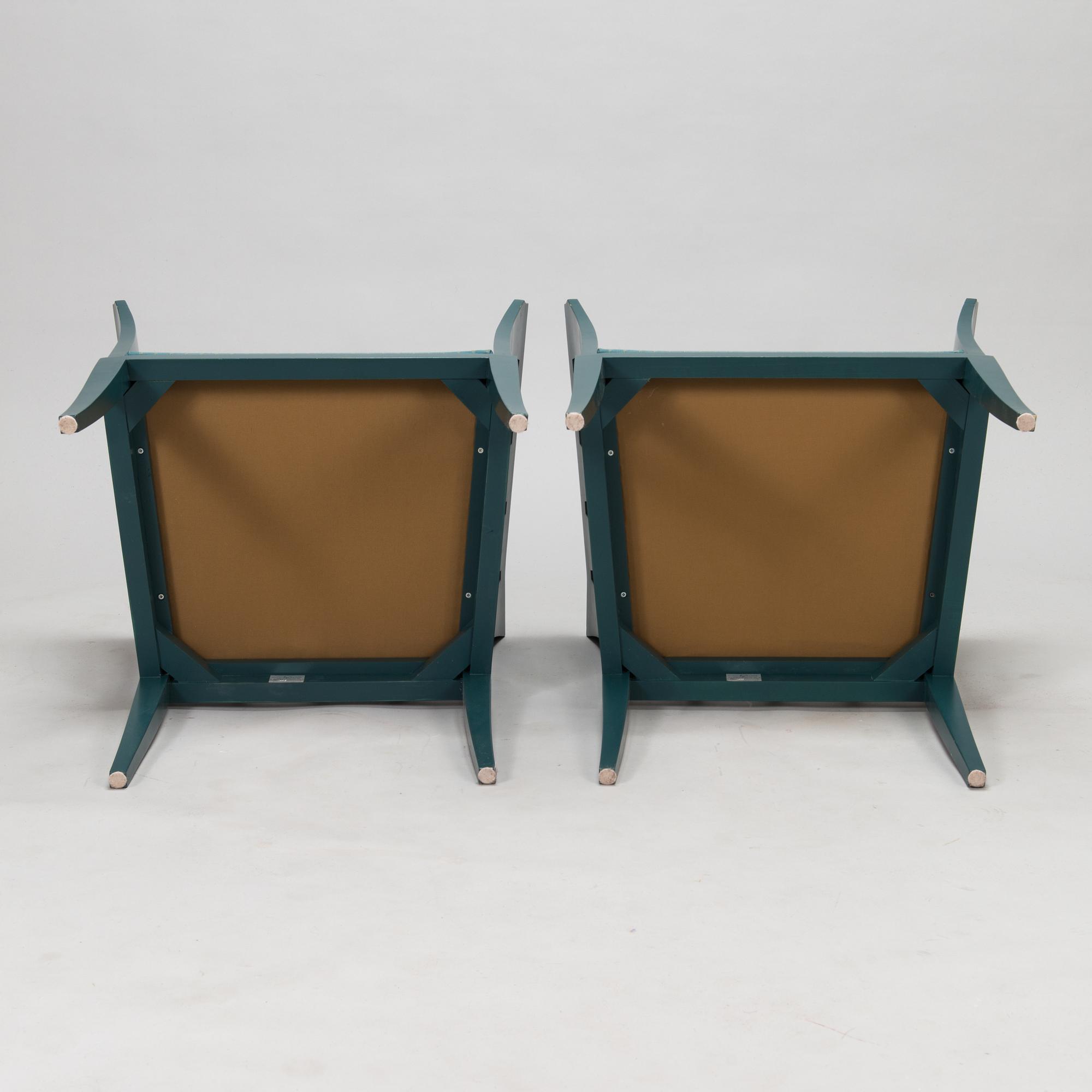 Eliel Saarinen, A pair of "The Blue Chair" armchairs Adelta, Finland 1983.