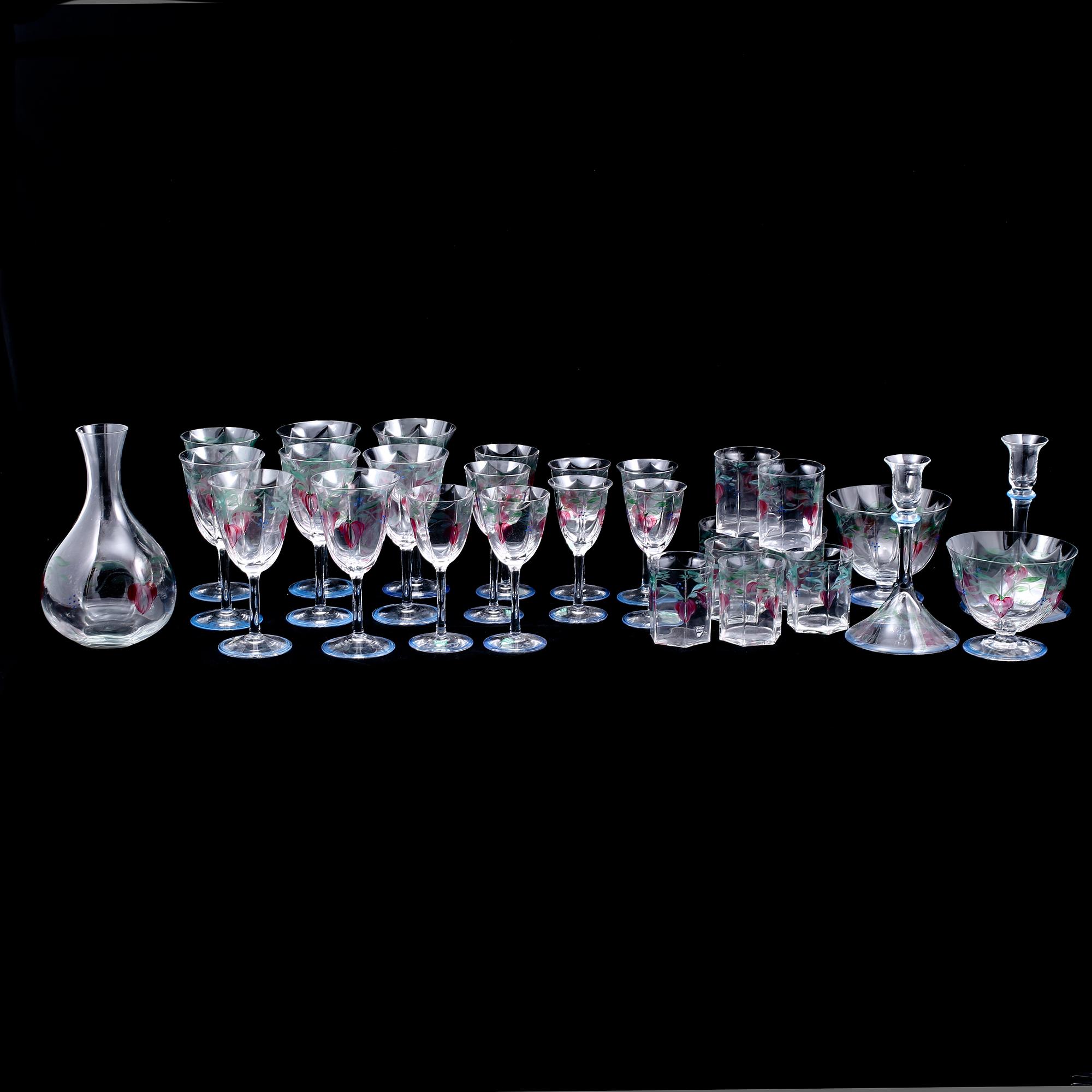 GLASSERVIS, 29 delar "Maja", Eva Englund, Orrefors, sent 1900-tal.