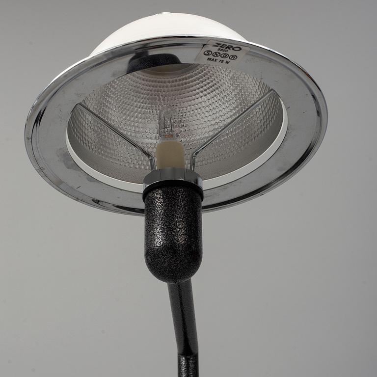 PER SUNDSTEDT, golvlampor, ett par, "Bill", Zero interiör, omkring 2000.