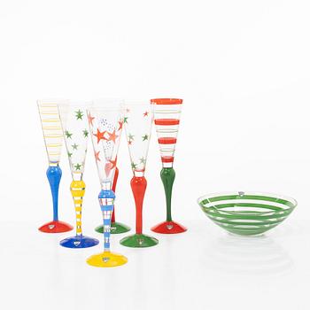 Anne Nilsson, Champagneglas, 6 st, samt skål, "Clown", Orrefors.