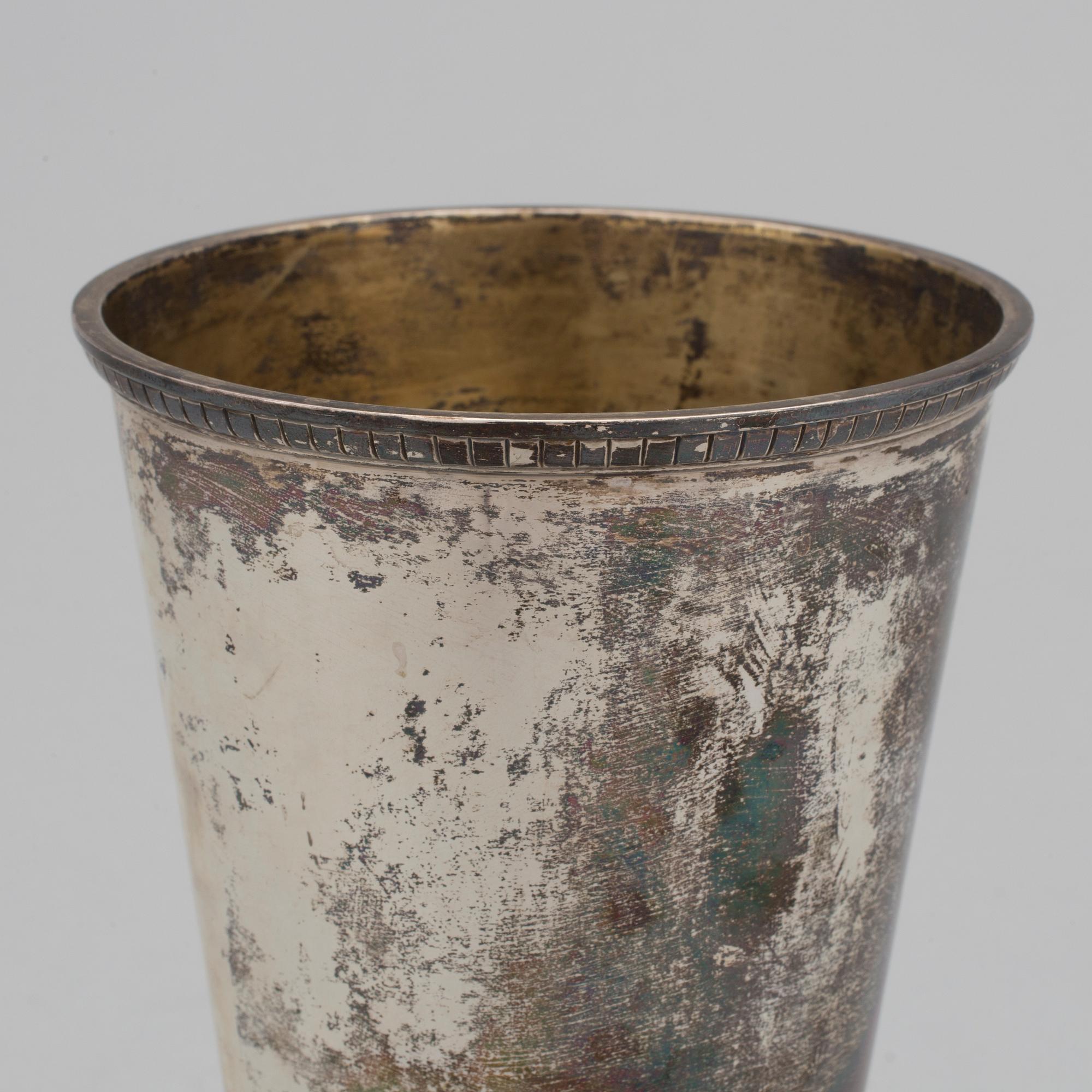 A silver vase by F Carlman, Stockholm, 1938. Total weight ca 424 g.