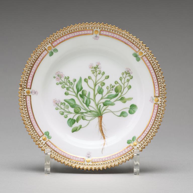 A set of six Royal Copenhagen 'Flora Danica' bread dishes, Denmark, 20th Century.