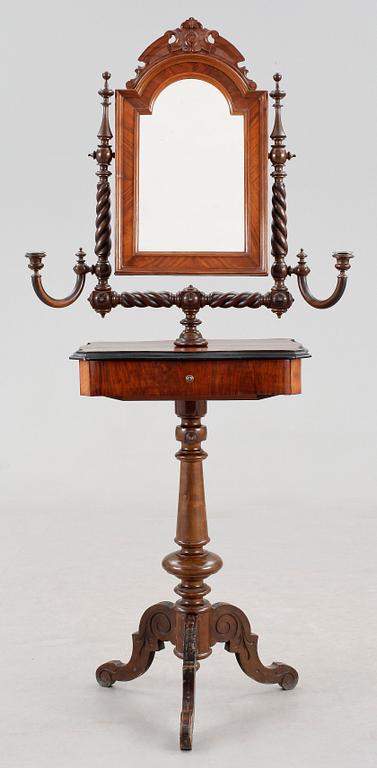 RAKSPEGEL, nyrokoko, 1800-talets andra hälft.