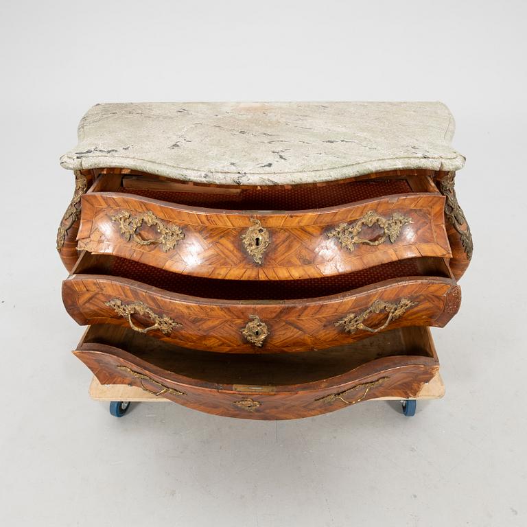 Cabinet Rococo, mid-18th century.