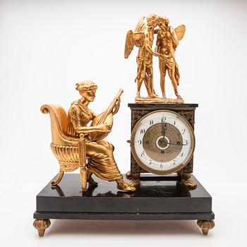 Table pendulum clock, Vienna, 19th century.