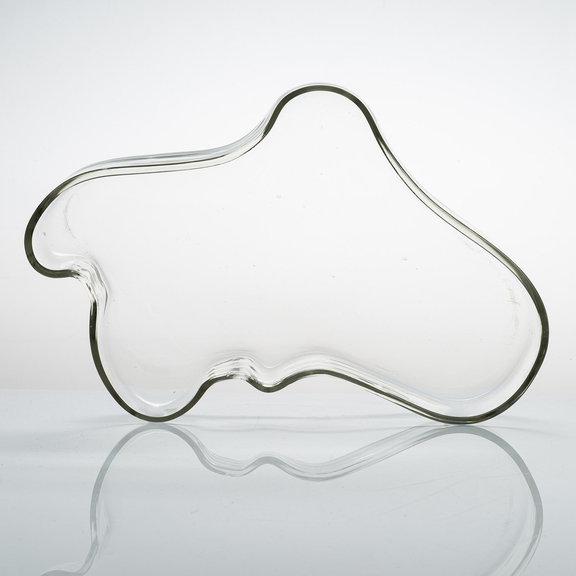 Alvar Aalto, malja, malli 9748, Karhulan Lasitehdas, tuotannossa  1937-1949.