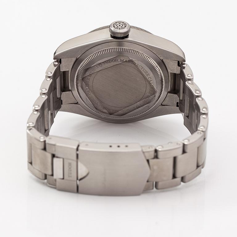 Tudor, Black Bay, 200m, rannekello, 41 mm.