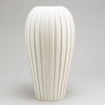 VICKE LINDSTRAND, an earthenware floor vase for Uppsala ekeby.