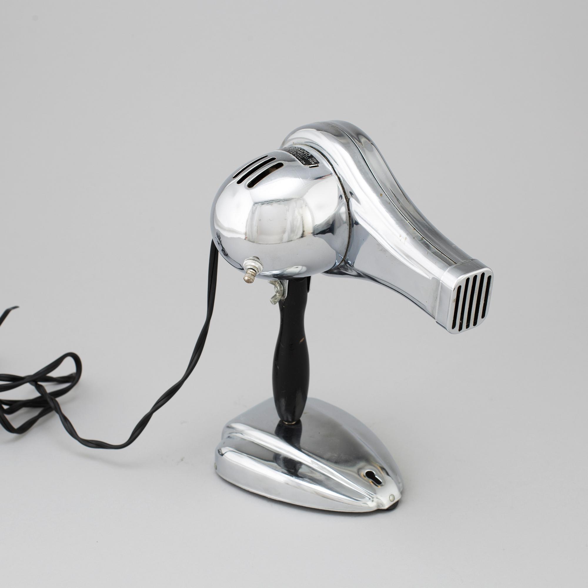 An 'Eskimo' hair dryer from Bersted MFG Co, Canada, mid 20th century.