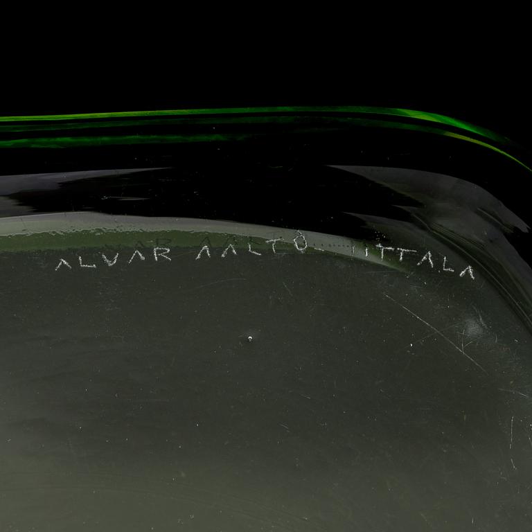 Alvar Aalto, a 1950s '3900-38' plate signed Alvar Aalto Iittala.