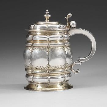 757. A German 17th century parcel-gilt tankard, marks of Marx  II Schaller, Augsburg c. 1670.