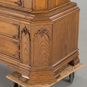 A vitrine cabinet, late 19th century.