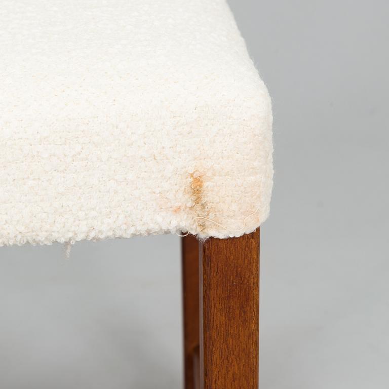 Carl Gustaf Hiort af Ornäs, a mid-20th Century dining table and eight chairs for  för HMN Huonekalu Mikko Nupponen.