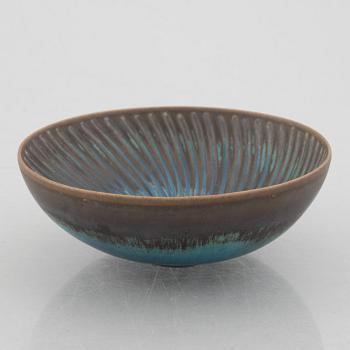 Stig Lindberg, a stoneware bowl, Gustavsbergs studio, Sweden 1958-59.