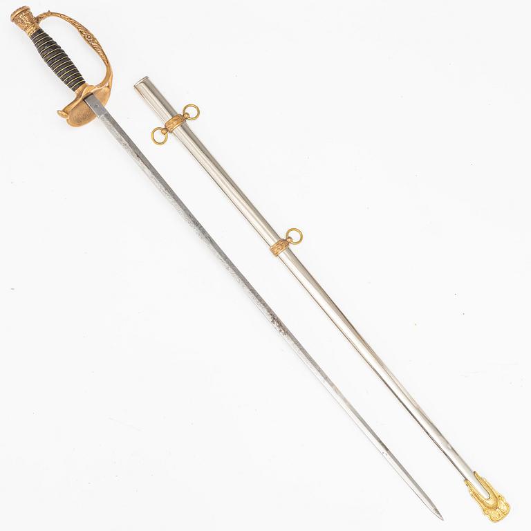 An American officer's sword, 18th/19th century.