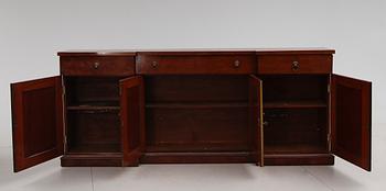 SIDEBOARD, England, 1900-talets första hälft.