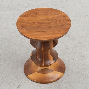 Charles & Ray Eames, pall, "Stools Model C", Vitra.