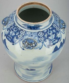 VAS med LOCK, porslin, Kina, Qingdynastin 1800-tal.