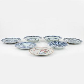 Seven porcelain plates, China, Qianglong and Kangxi, 18th century.