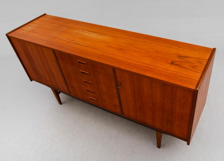 SIDEBOARD, 1900-talets andra hälft.