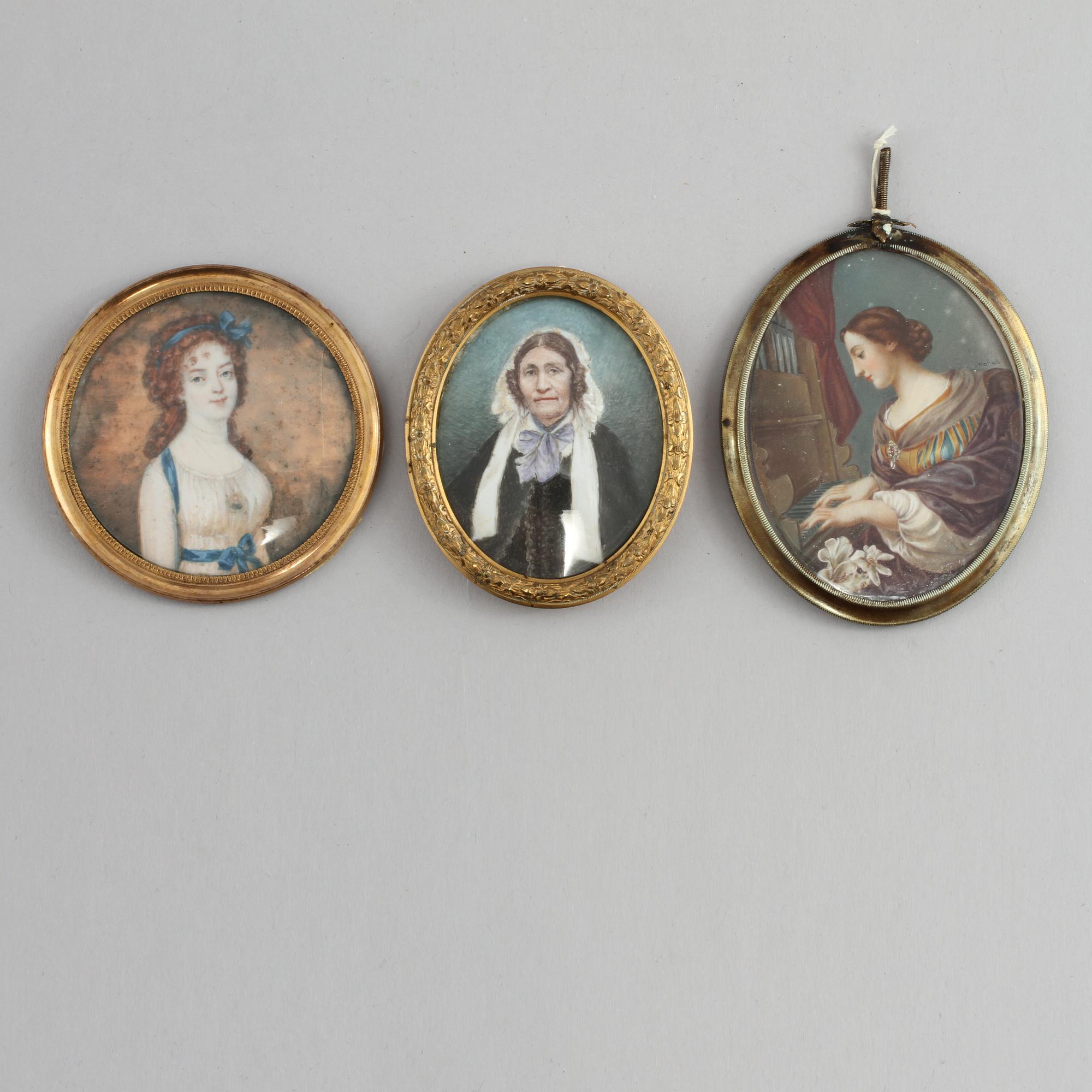 MINIATYRER, 3 st, gouacher respektive bemålat tryck, 1800-tal.