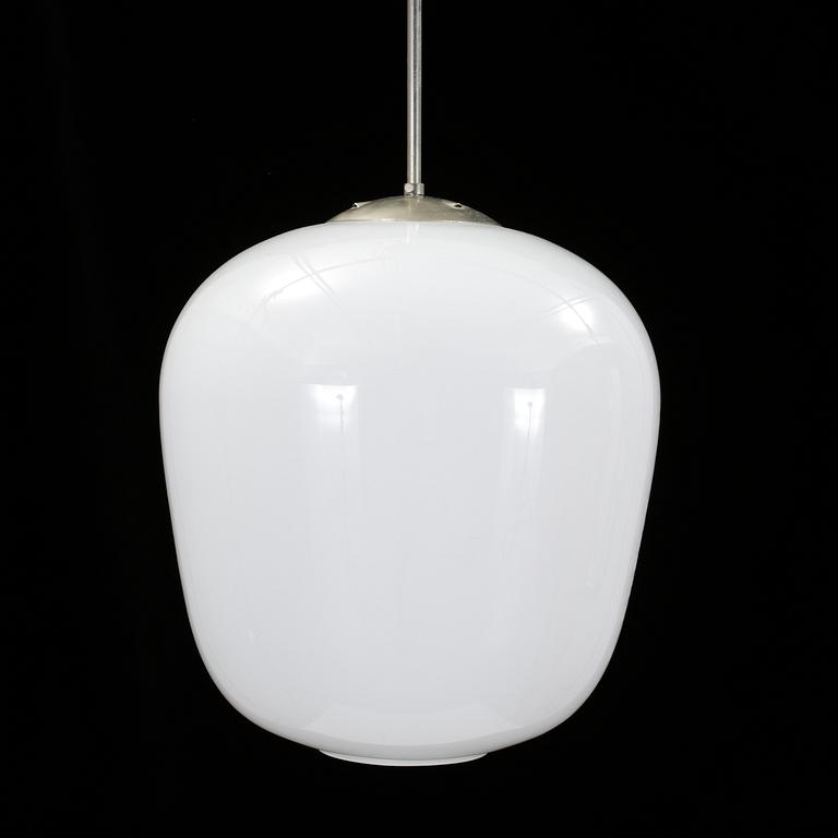 TAKLAMPA, omkr 1900-talets mitt. Höjd ca 59 cm.