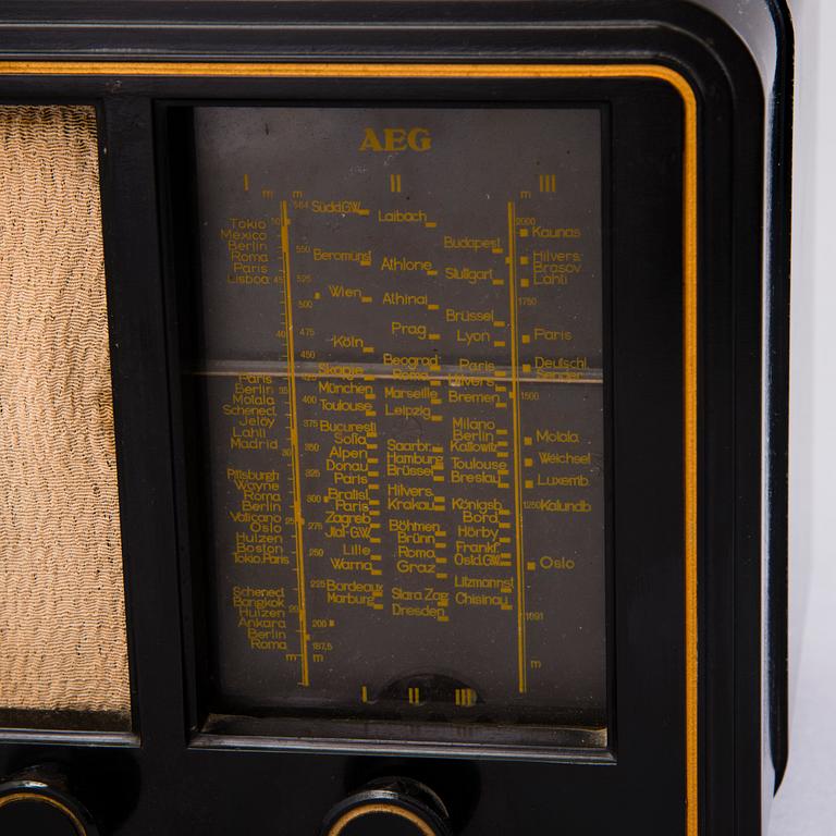 AEG Super 421GW Radio / Broadcast Receiver, Germany 1941-43.