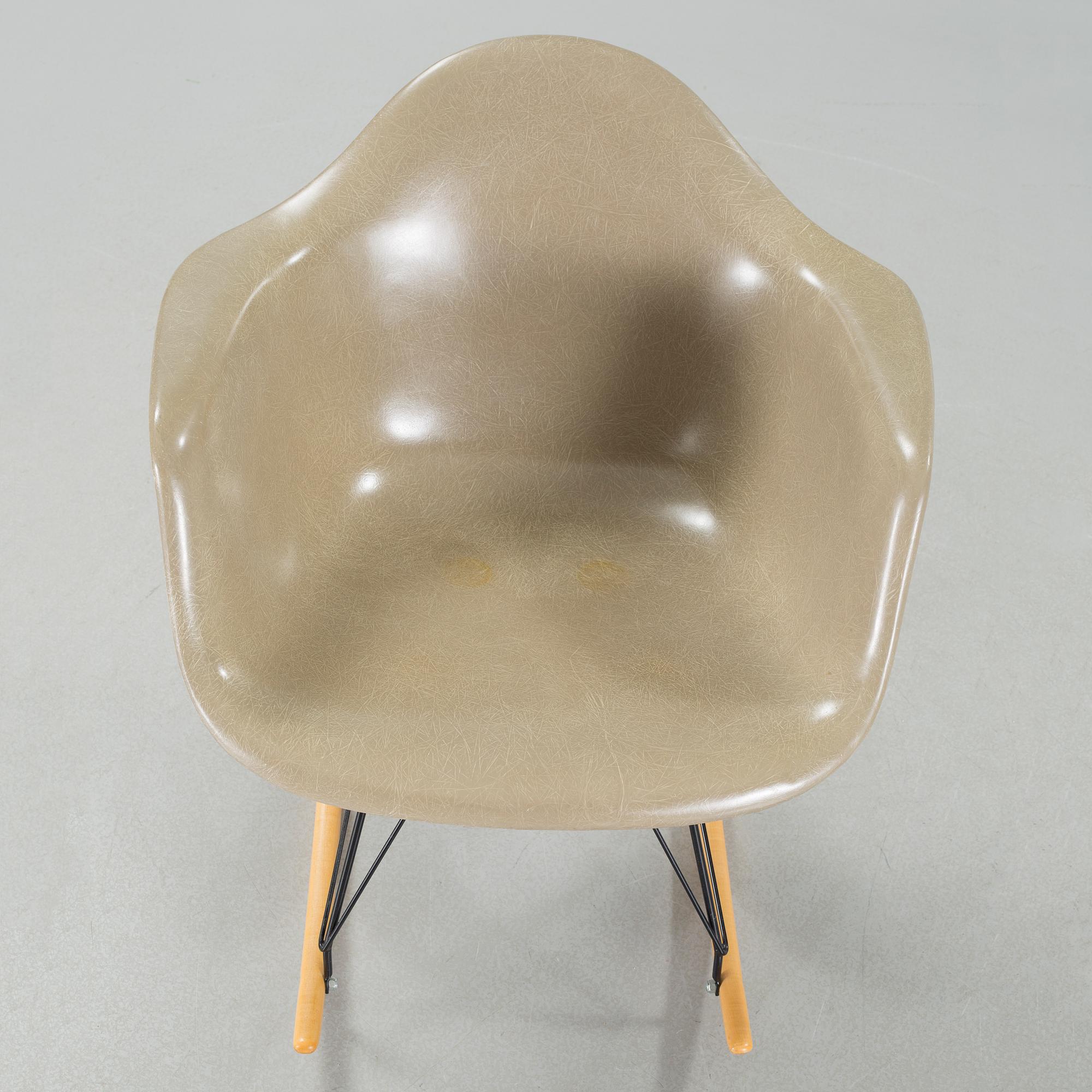CHARLES OCH RAY EAMES, gungstol, "Rocker Chair", Herman Miller, 1900-talets andra hälft.