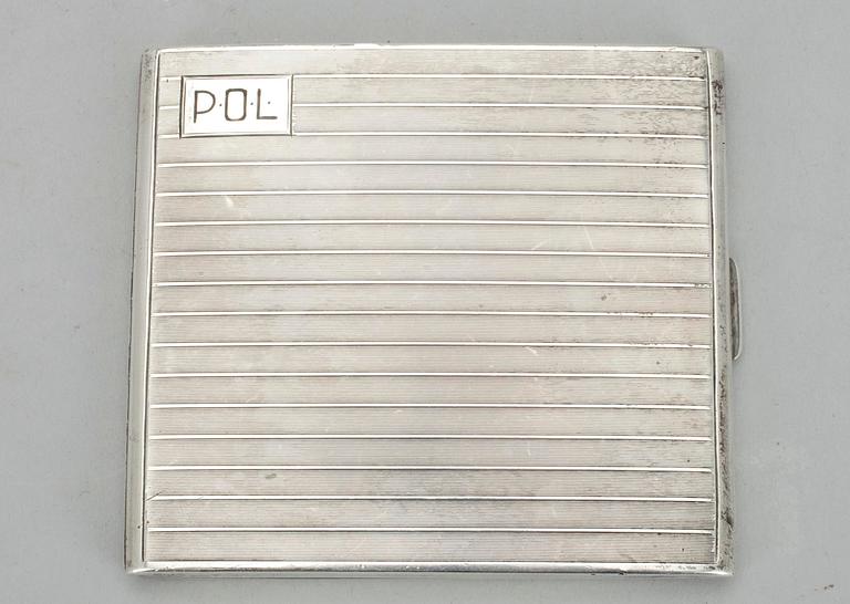 CIGARETTETUI, silver, Birmingham 1920-tal. L 9.