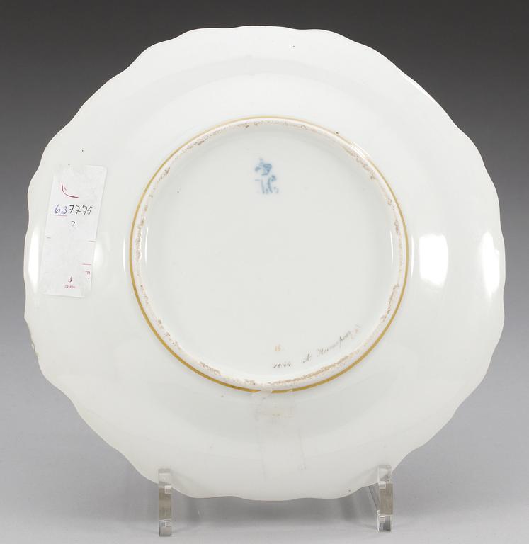 A Russian dessert dish, Imperial Porcelain manufactory, St Petersburg, period of Tsar Nicolas I, dated 1844.