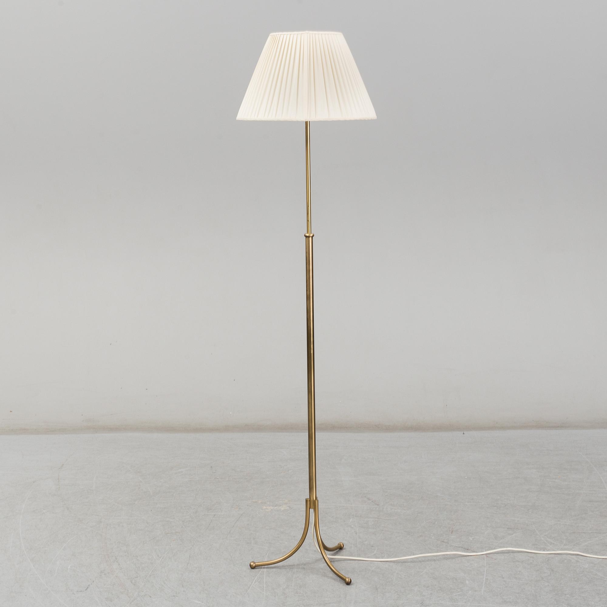 JOSEF FRANK, golvlampa, modell G2326, Firma Svenskt Tenn.
