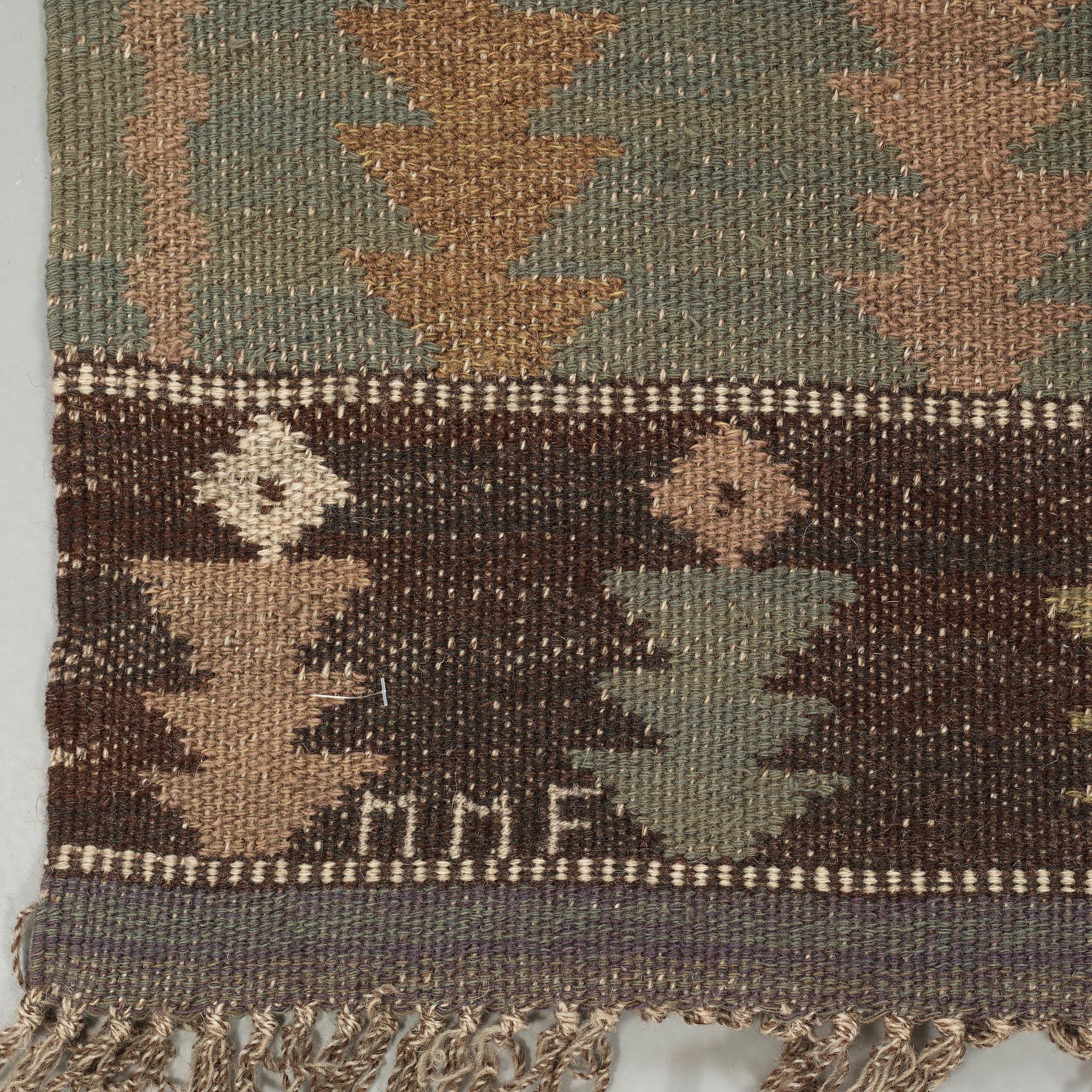 Märta Måås-Fjetterström, DRAPERI. "Kungsljus". Rölakan. 244,5 x 143,5 cm. Signerat MMF.