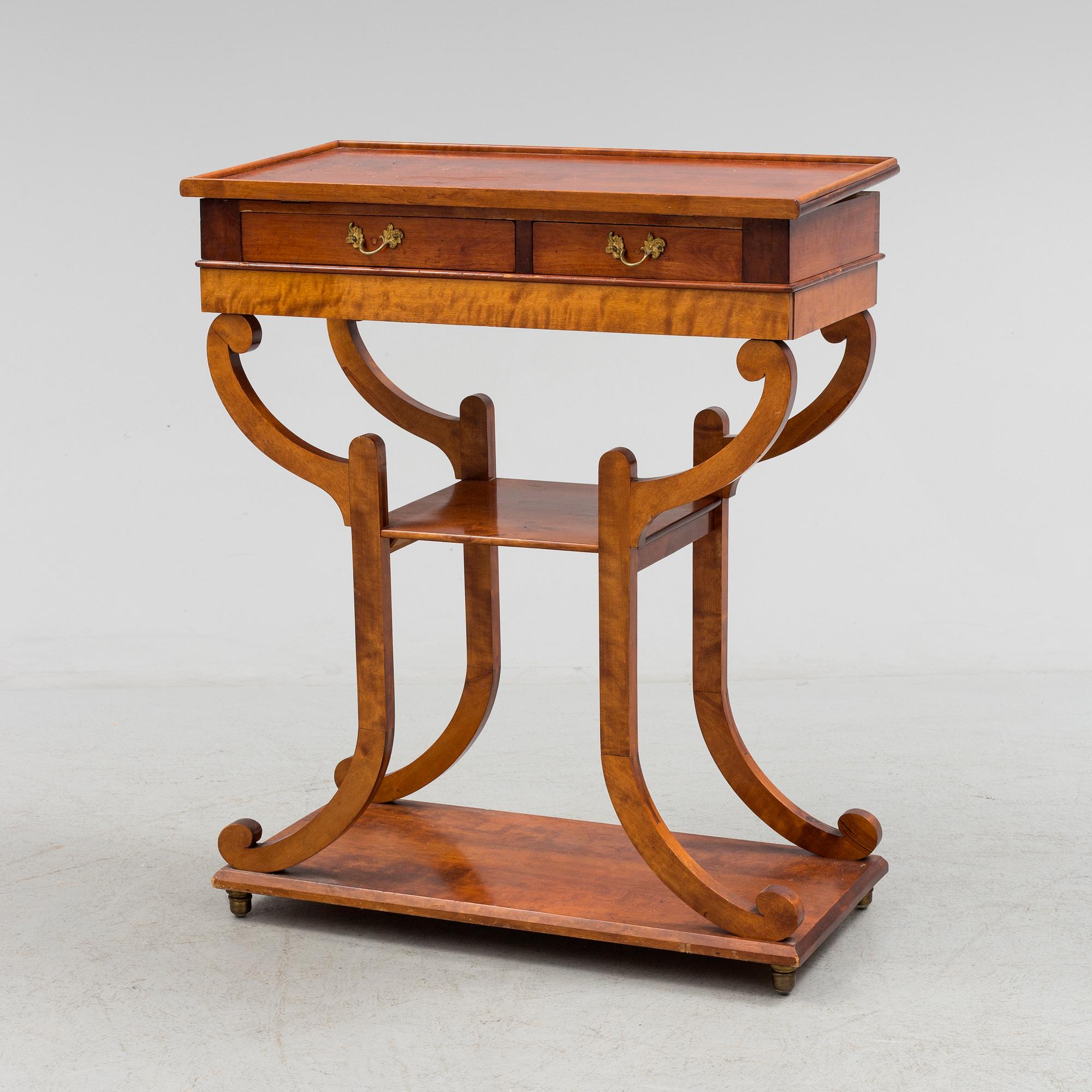 BORD, Karl-Johan stil, 1900-talets första hälft.