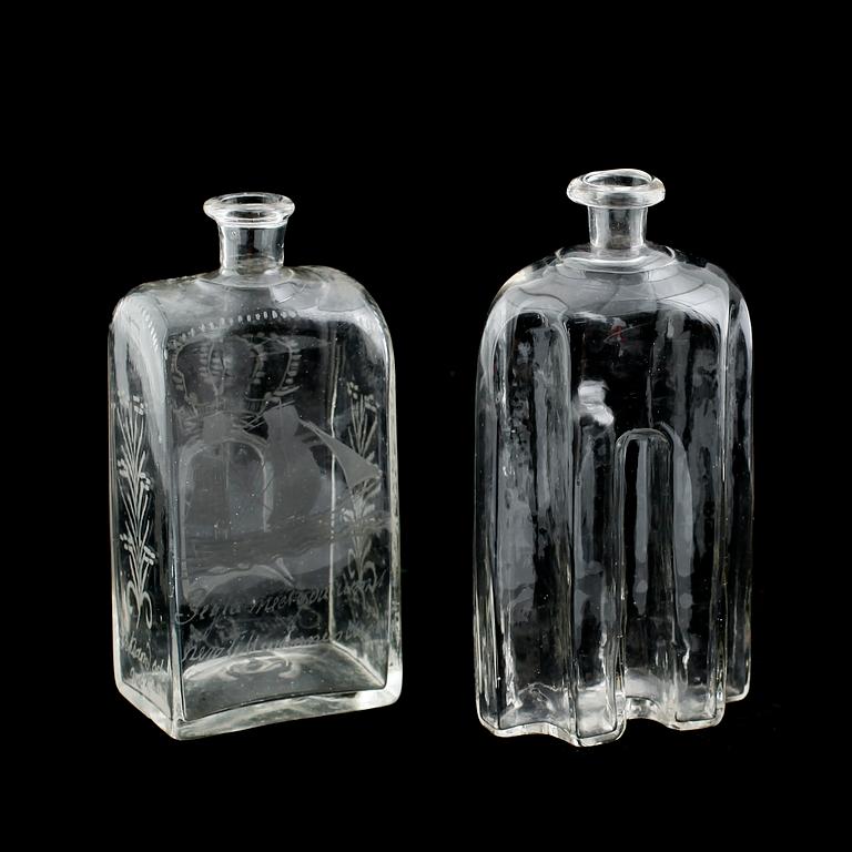 KARAFFER/PLUNTOR, 2 st, glas, 1800-tal.