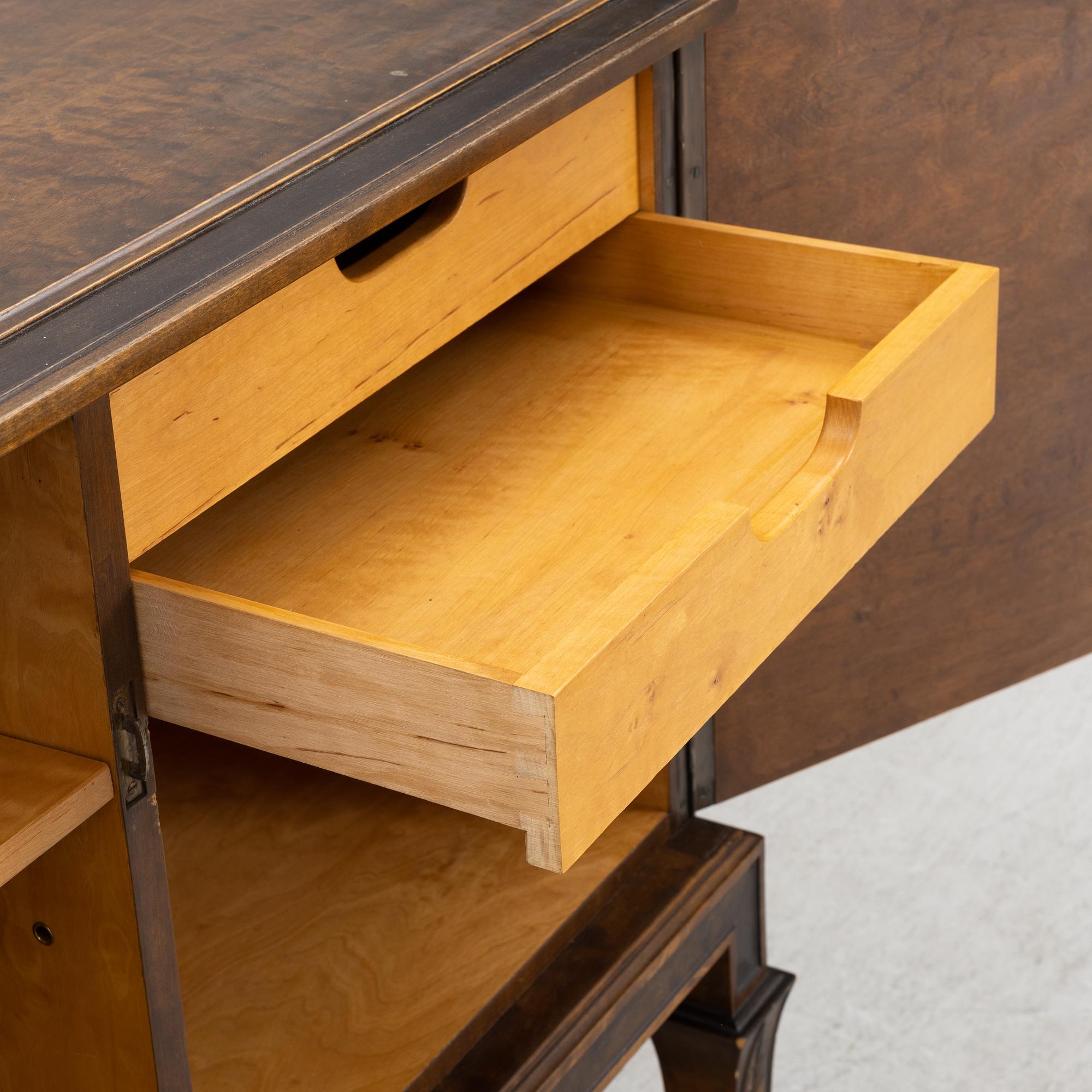 Sideboard, Svenska Möbelfabrikerna, Bodafors, Swedish Grace, 1920-tal.