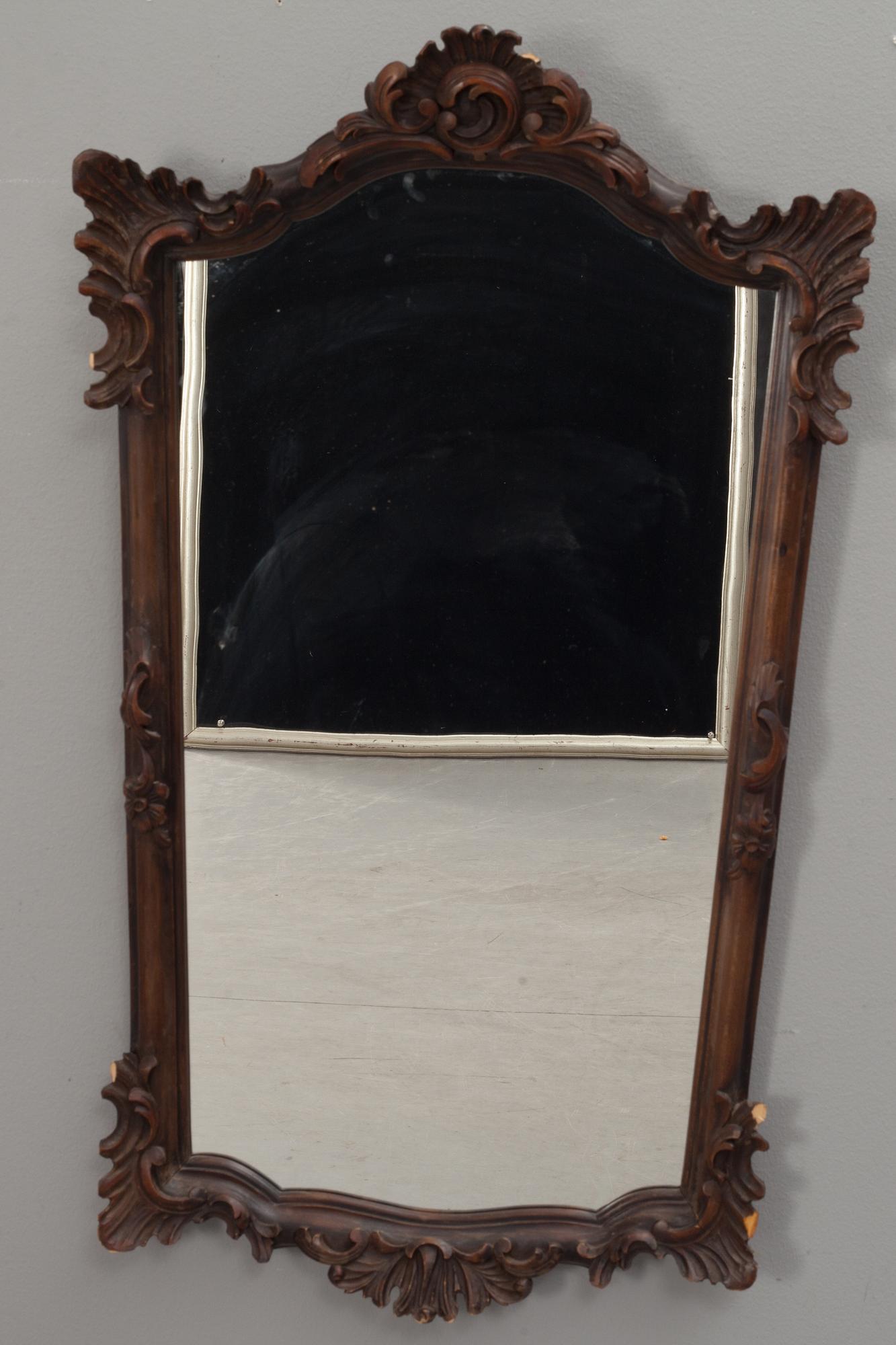 SPEGEL samt KONSOLBORD, rokokostil, omkring 1900/1900-talets första hälft.