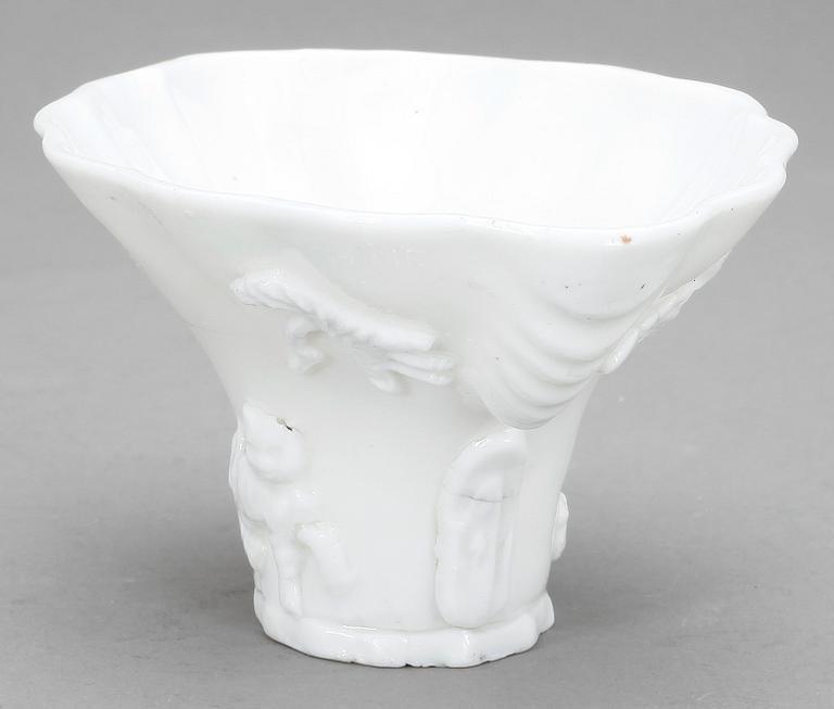 VINOFFERBÄGARE, blanc de chine. Qing dynastin, Kangxi (1662-1722).
