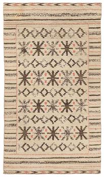 392. Märta Måås-Fjetterström, a carpet, 'Svenskullsryan', rya, c. 195 x 111 cm, signerad AB MMF.