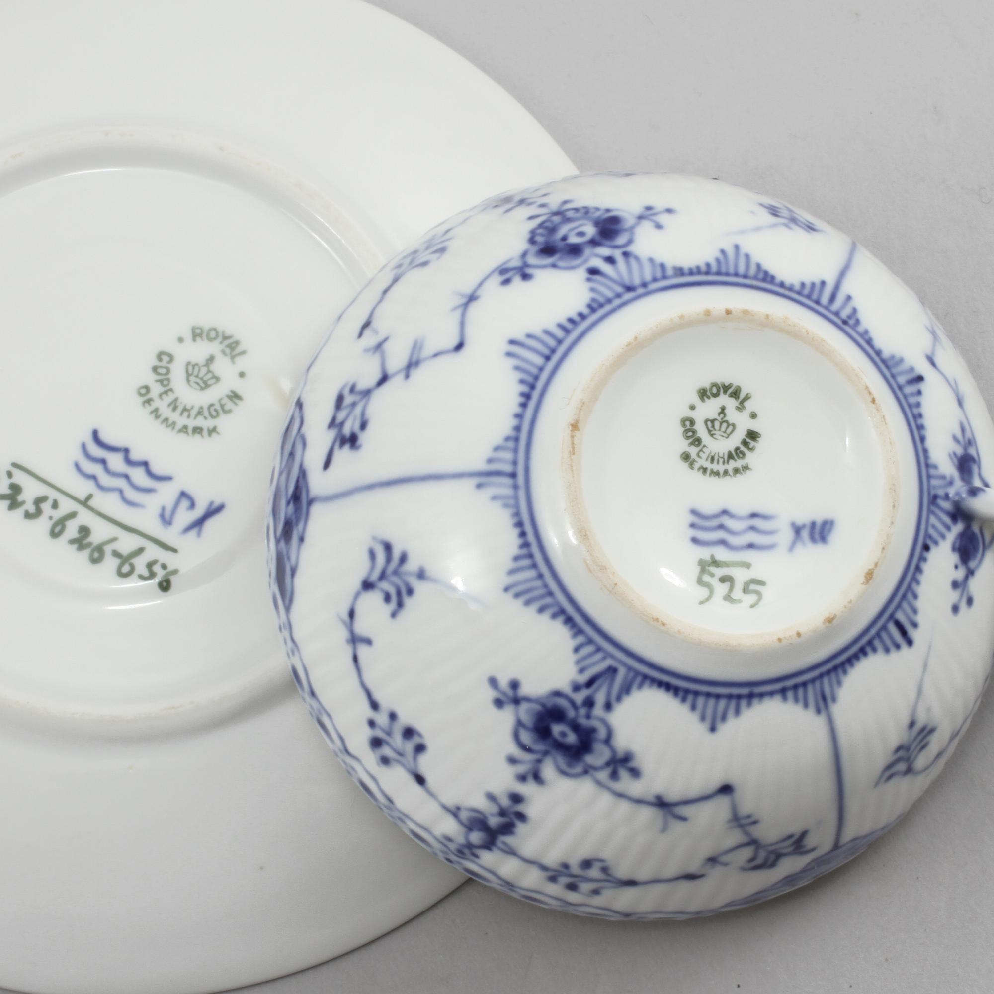 TESERVIS, 31 delar, porslin, "Musselmalet", Royal Copenhagen, 1900-talets andra hälft.