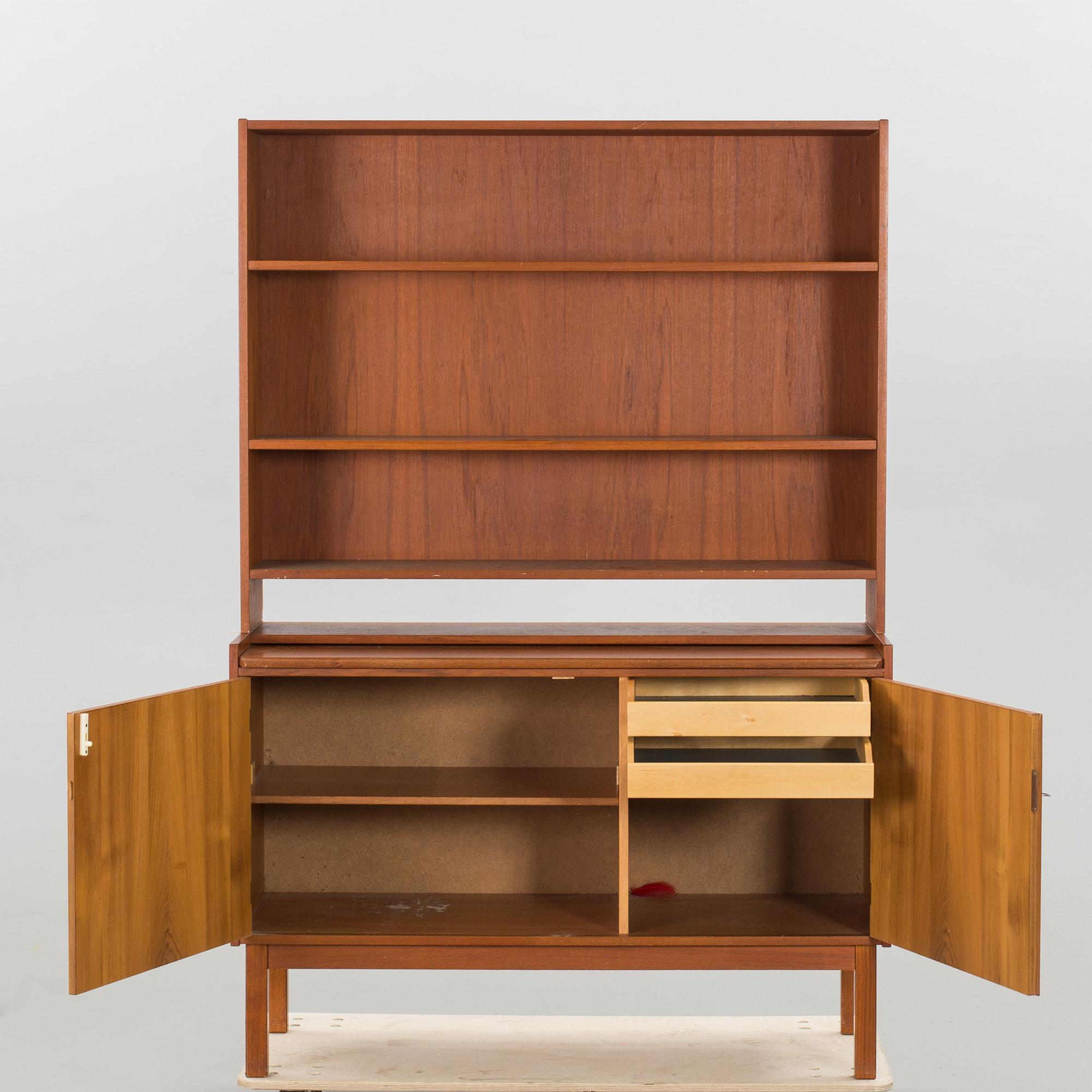 BOKHYLLA, tvådelat, 1900-talets mitt.