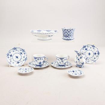 Servis, 11 dlr Musselmalet helblonde Royal Copenhagen porslin ca 1970.