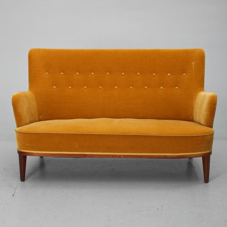 SOFFA, omkring 1900-talets mitt.