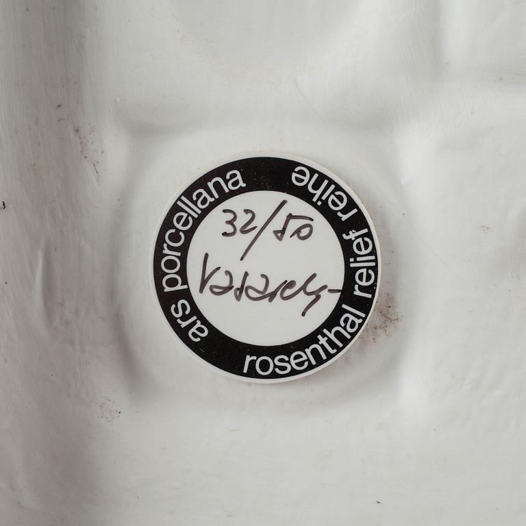 VICTOR VASARELY, relief, Rosenthal, a tergo signerad och numrerad 32/50.