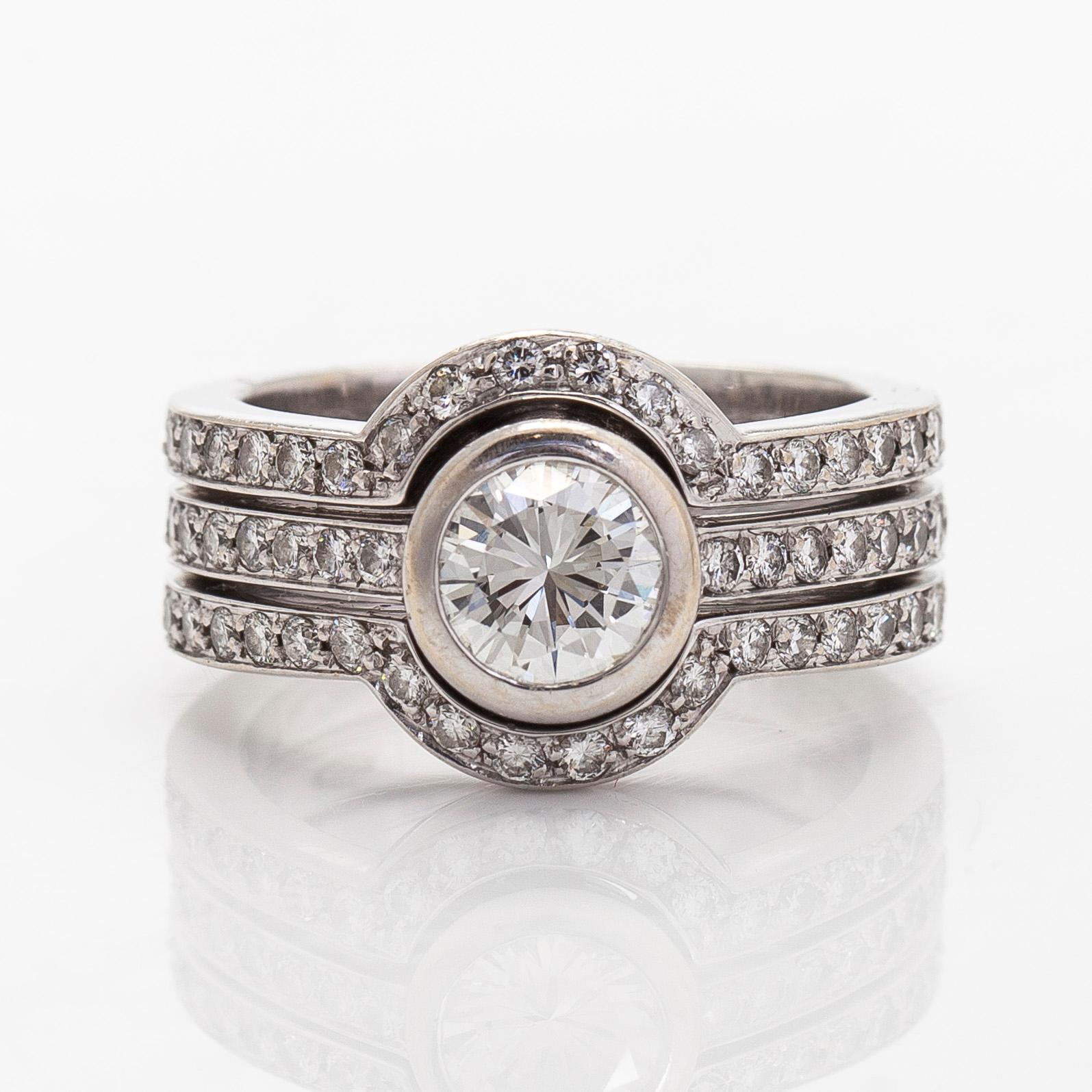 Ring, brilliant cut diamonds, 18K white gold, Italy 2005.