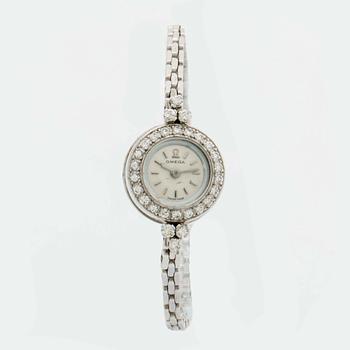 OMEGA ladies wristwatch, 15 mm, 18K whitegold, brilliant-cut diamonds approx 0,40 ct in total.
