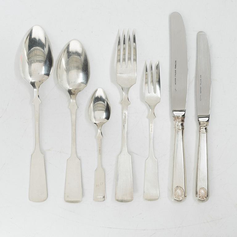 A Finnish silver cutlery set, “Musslan”, Finland, including mark of Kultakeskus, Hämeenlinna, 1974 (77 pieces).