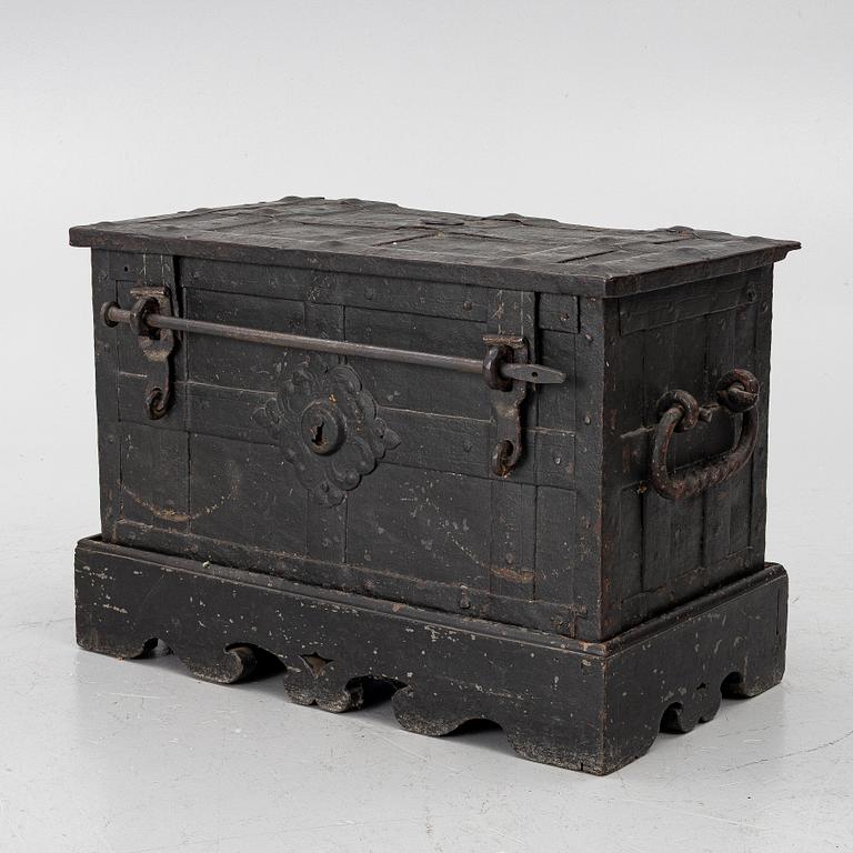 Baroque strongbox, 18th century.